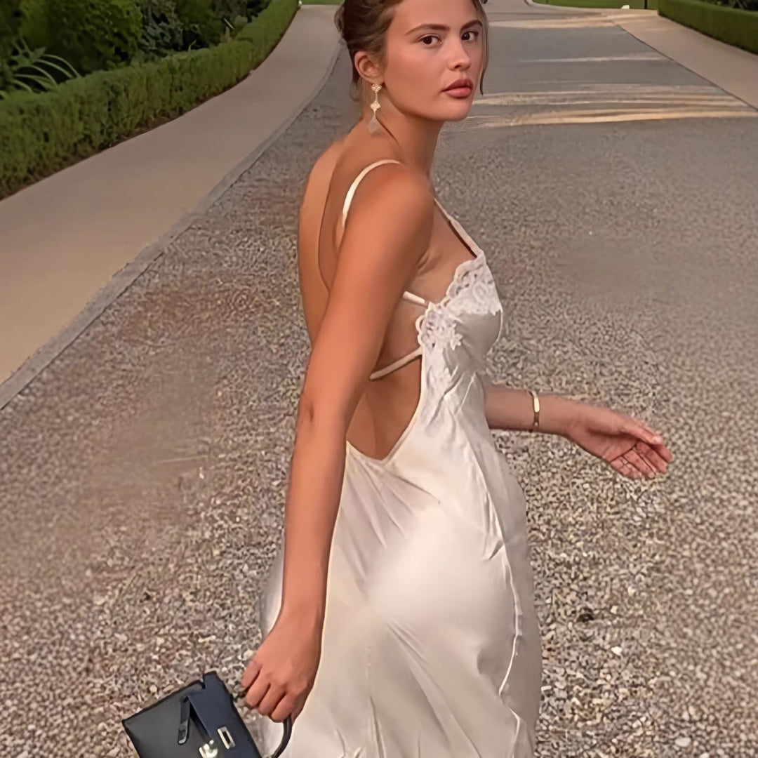 Damer elegant sateng maxi kjole med blonder og smal stropp design Skjora