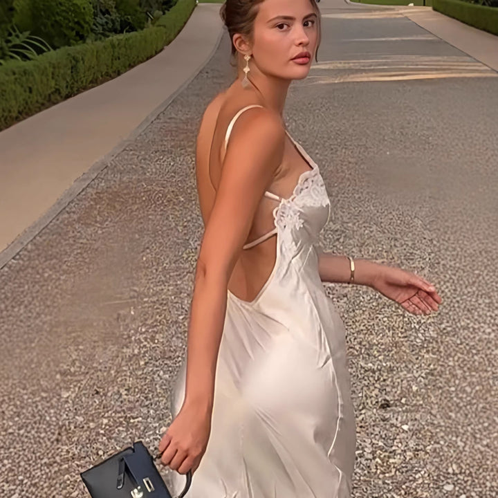 Damer elegant sateng maxi kjole med blonder og smal stropp design Skjora
