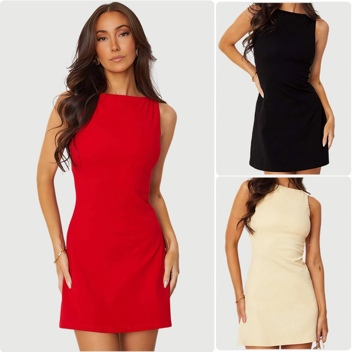 Kvinne tilpasset mini kjole med asymmetrisk snitt og elegant topp Skjora