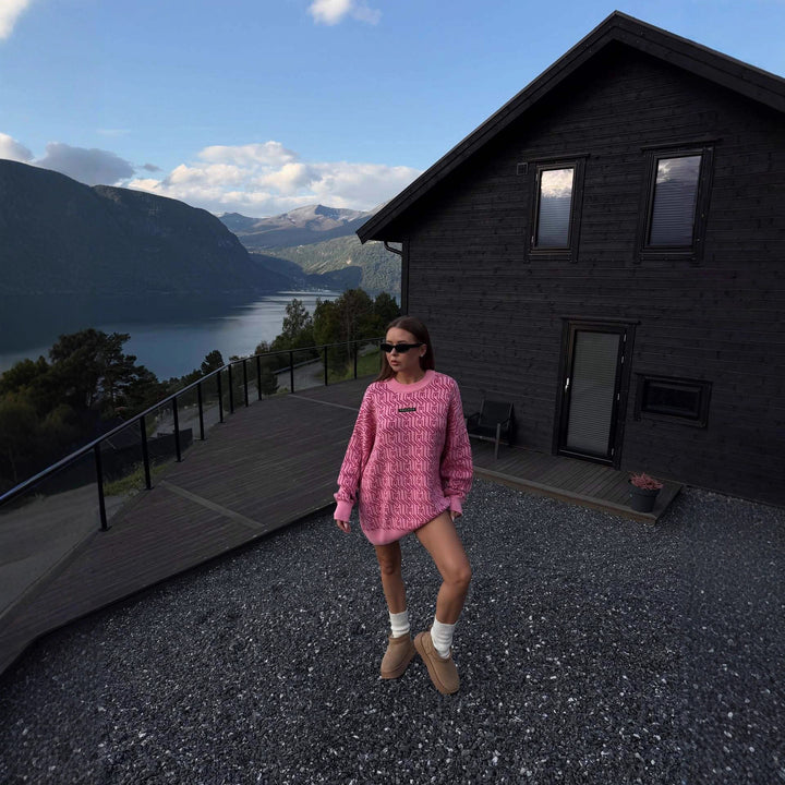 Kvinnes chunky strikkegenser med geometrisk mønster og avslappet passform Skjora