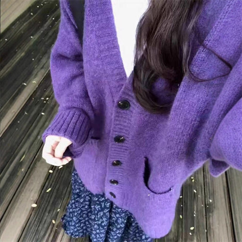 Dames Cozy Cardigan med Dyp V-Hals og Dekorative Knapper Skjora