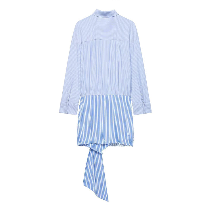 Damer langermet bluse med asymmetrisk knute-design og fine striper Skjora