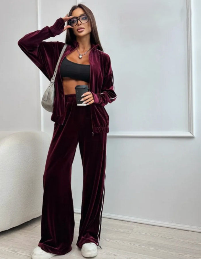 Kvinnelig sporty fleece treningsdrakt med kontrastdetaljer Skjora