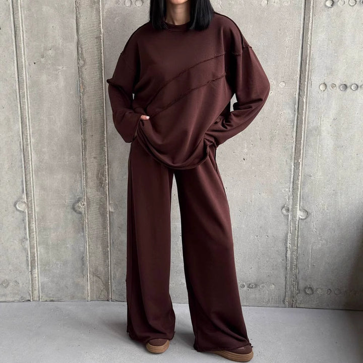 Dame casual lounge dress med en løs passform og komfortable detaljer Skjora