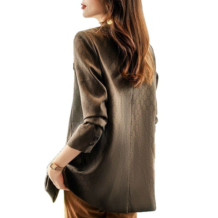 Kvinne moteriktig blazer i elegant design Skjora