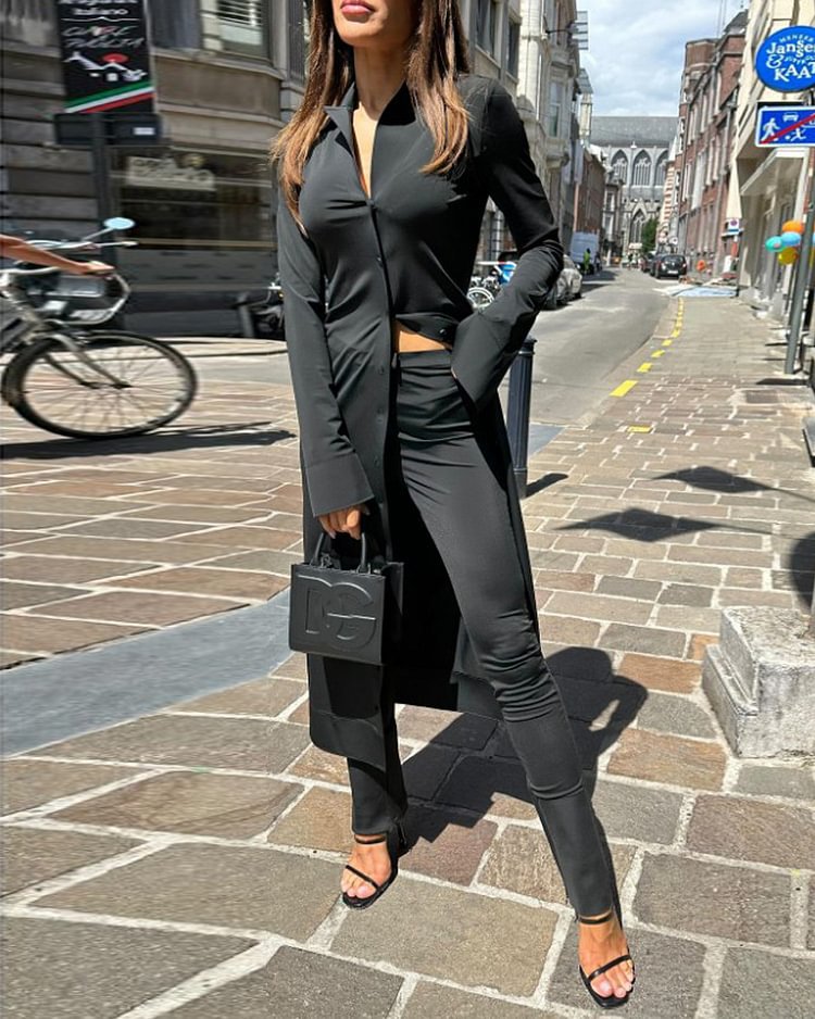 Kvinnes Elegant Blazer Outfit med Høy Hals Skjorte og Figur-Smykkende Leggings Skjora