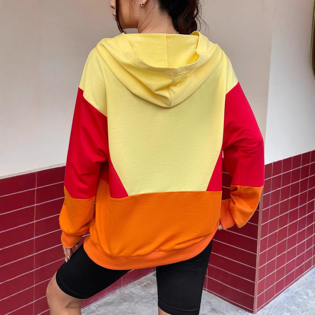 Kvinne casual hettegenser med fargerik fargeblokkeringsdesign Skjora