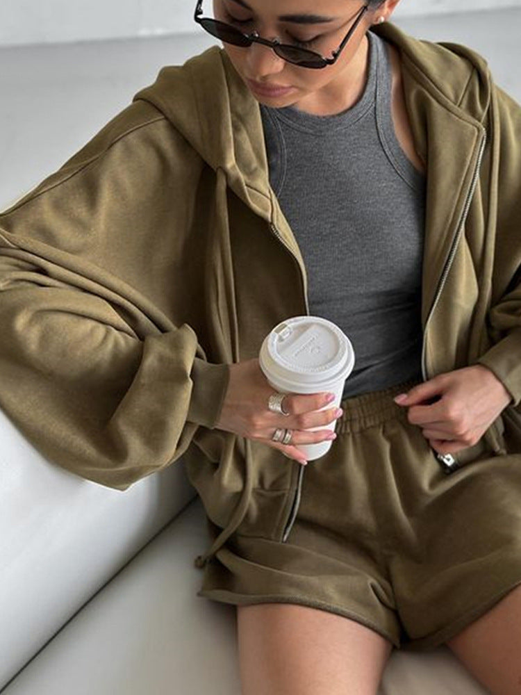 Dame casual sett med cropped topp og shorts Skjora