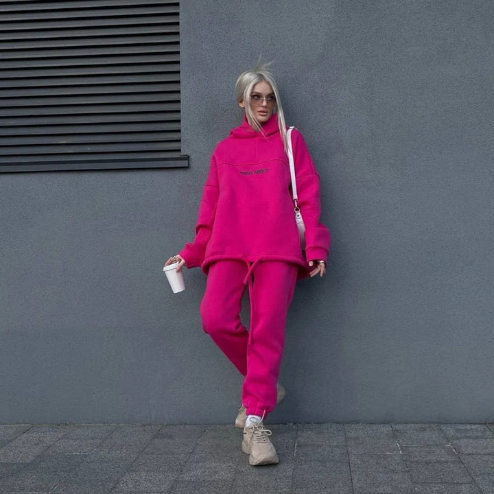 Kvinnenes sporty oversized loungewear-sett Skjora