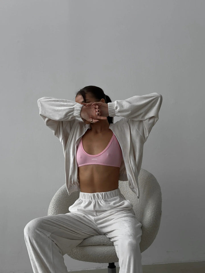 Kvinnors plysch fritidsset med oversized jacka och elastiska byxor Skjora
