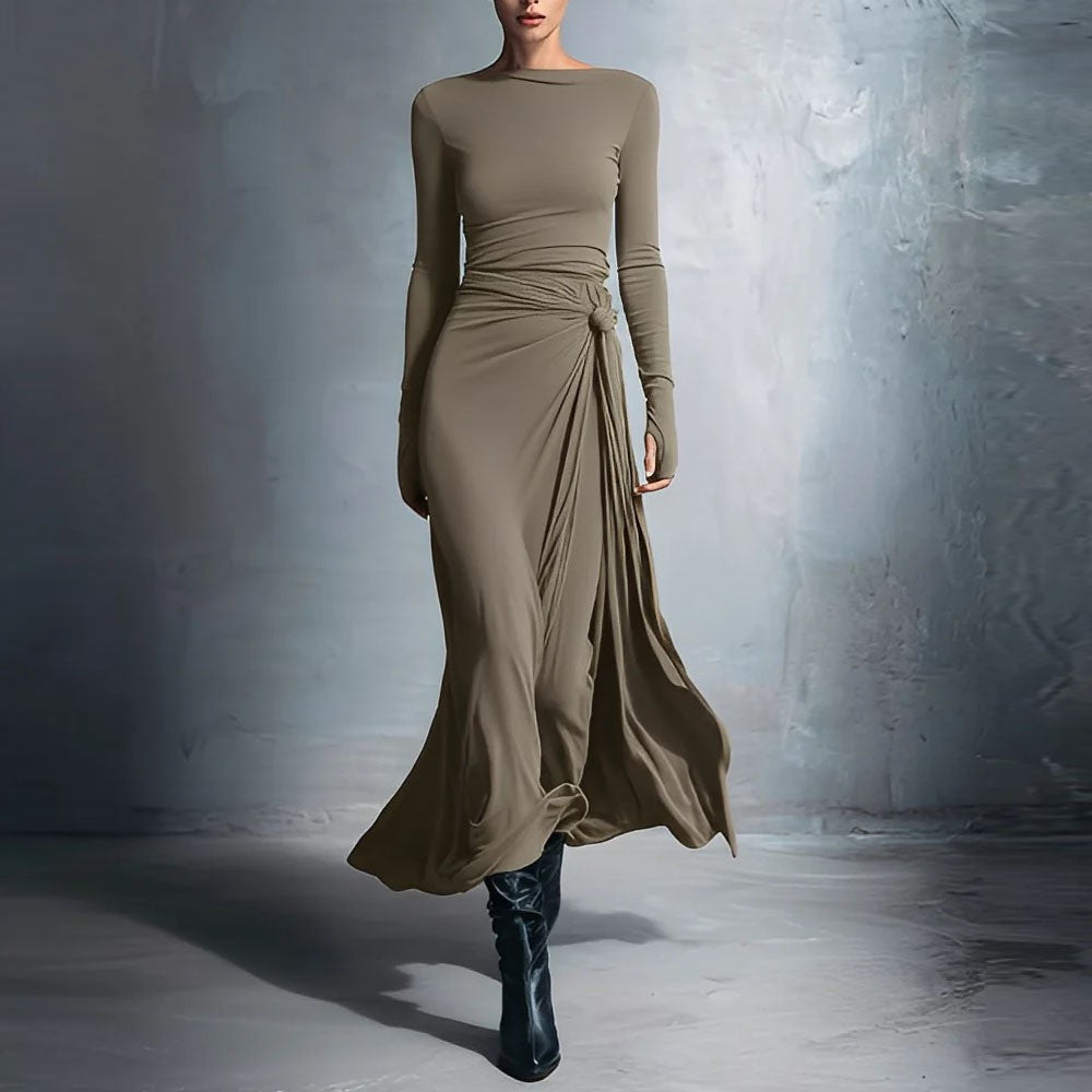 Damer elegant kveldskjole med langt arm og omslagsdesign Skjora