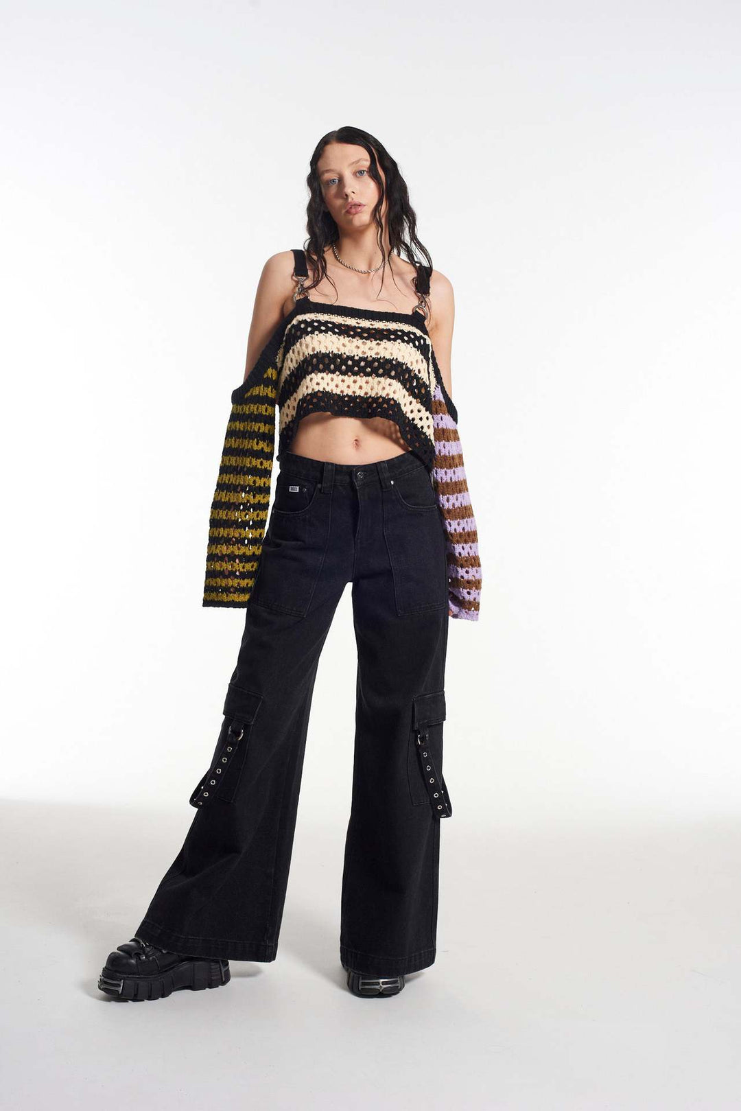 Damer heklet Crop-Top med kreative striper og dekorative ermer Skjora
