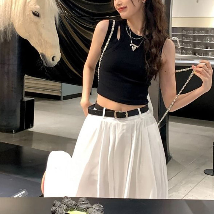 Dame crop top med elastisk midjebånd og asymmetrisk utringning Skjora