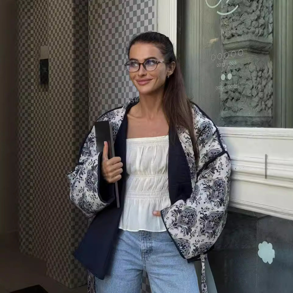Dames Chic Jakke med Blomster Mønster og Justerbart Belte Skjora