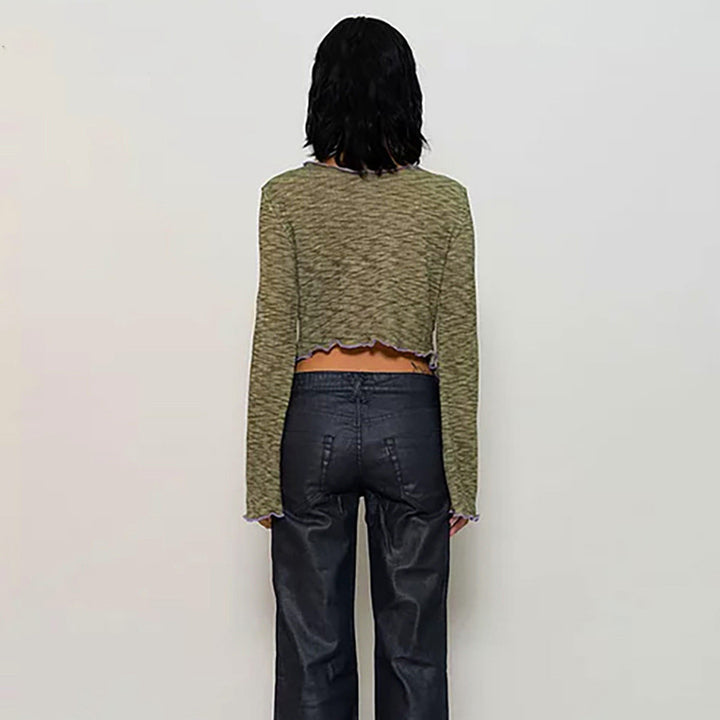 Dame Langermet T-skjorte med asymmetrisk utskæring og detaljert cut-out Skjora