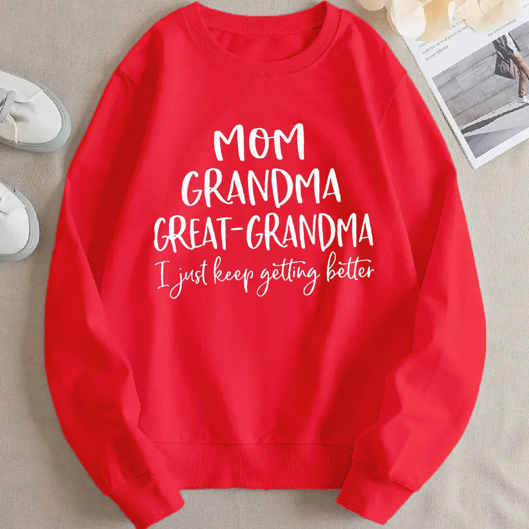 Dame sweatshirt med kreativ familieprint og komfortabel passform Skjora