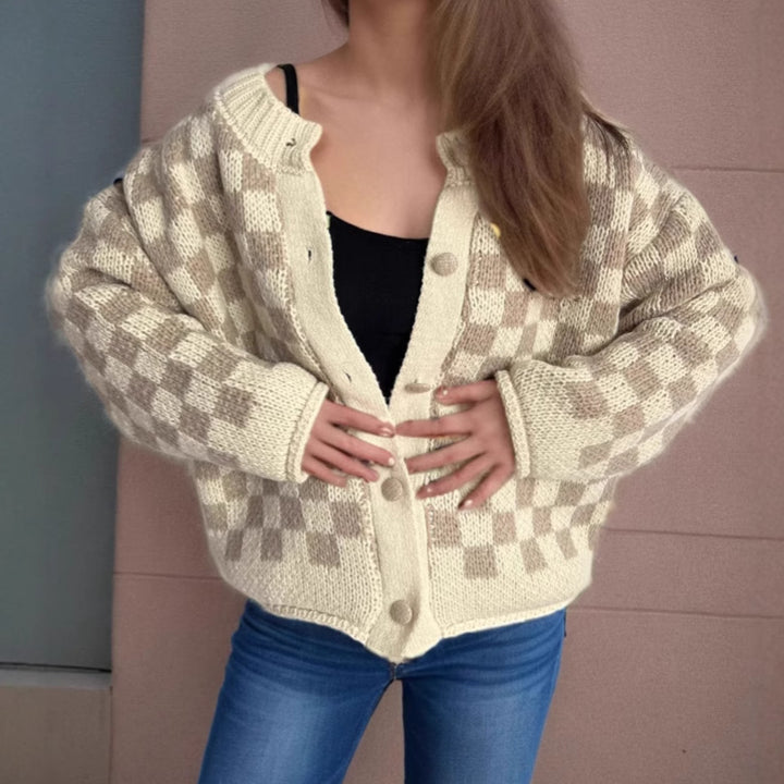 Kvinne mønstrede cardigan med store knapper og løs passform Skjora