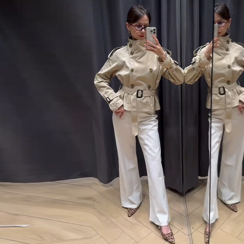 Skjora | Dame moteriktig trenchjakke med belte og dobbel knappåpning