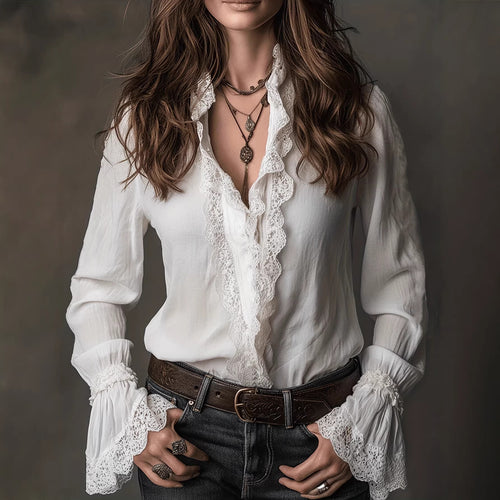 Dame elegant bluse med volangdetaljer og spisskant Skjora