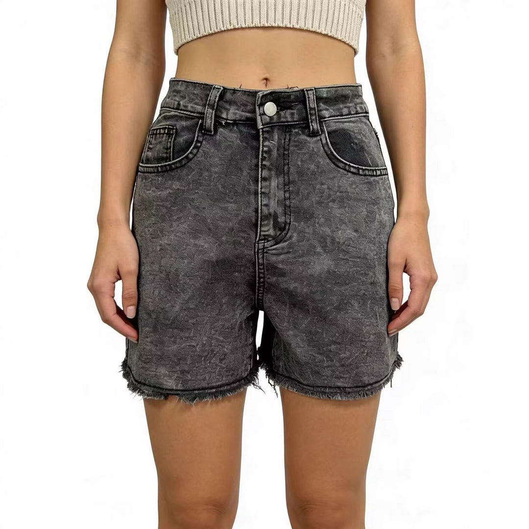Dame modiske denim-shorts i avslappet snitt med frynsete kant Skjora