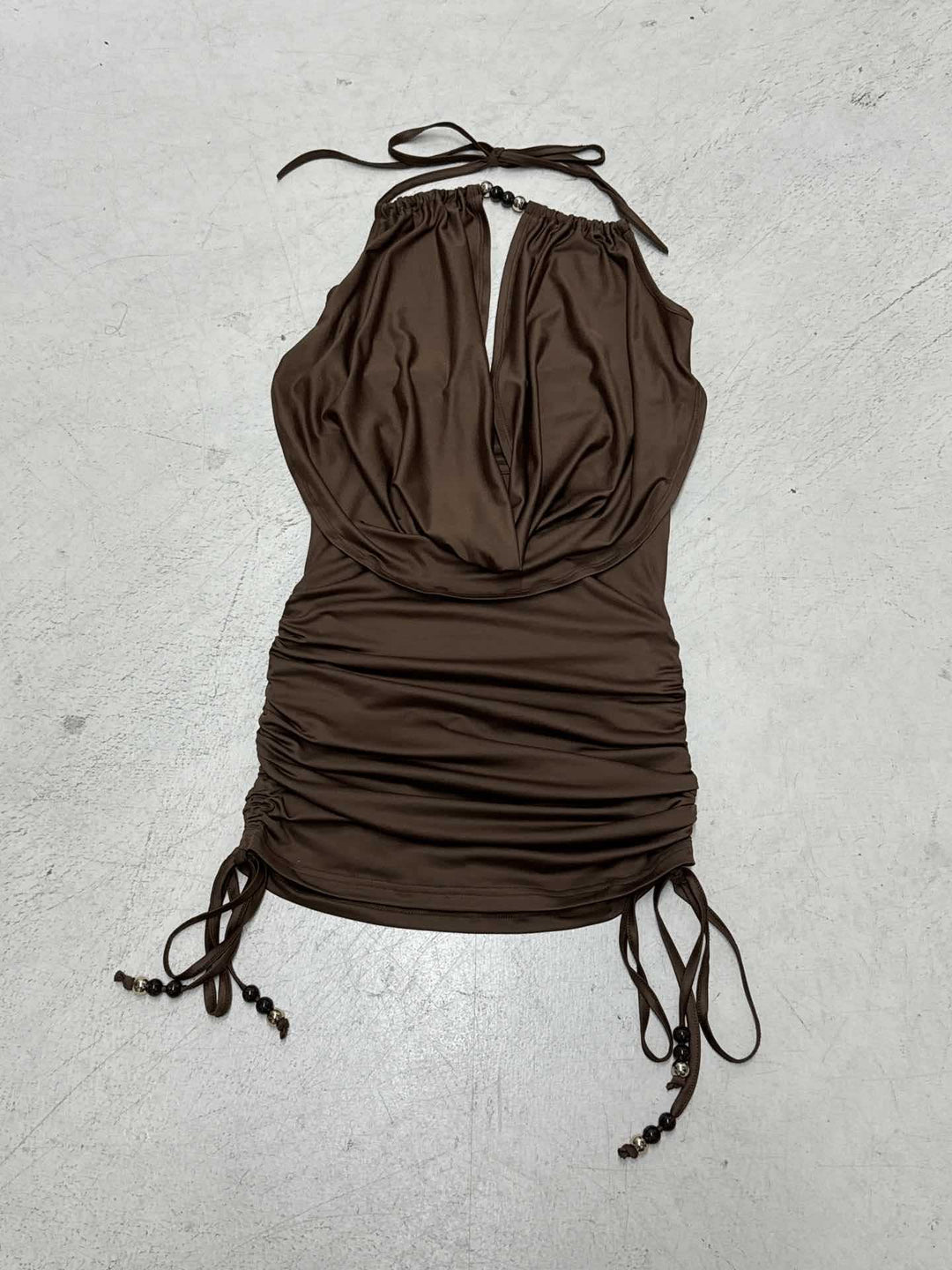 Dame Halter-Topp med raffinerte volangdetaljer og elastisk tilpasning Skjora