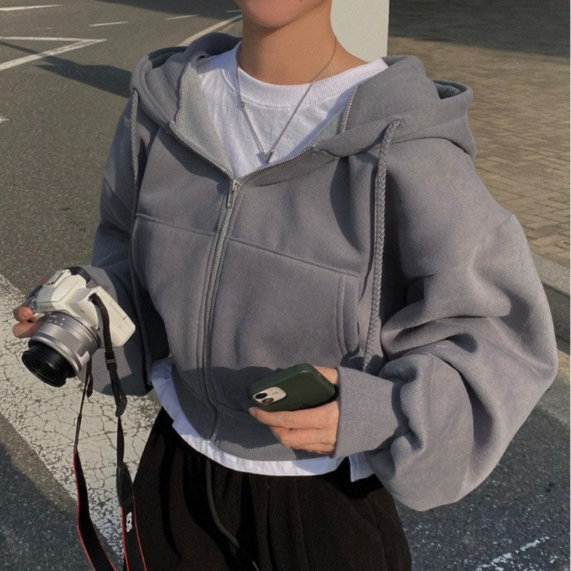 Kvinnelig Kuttet Hettegenser med Glidelås og Casual Stil