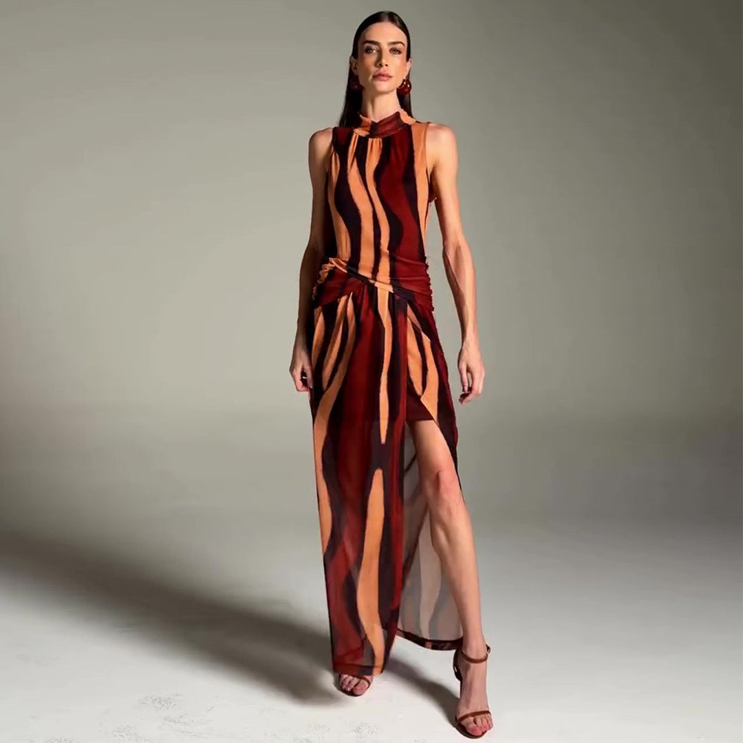 Damer elegant maxi kjole med unikt stripe mønster og høy krage