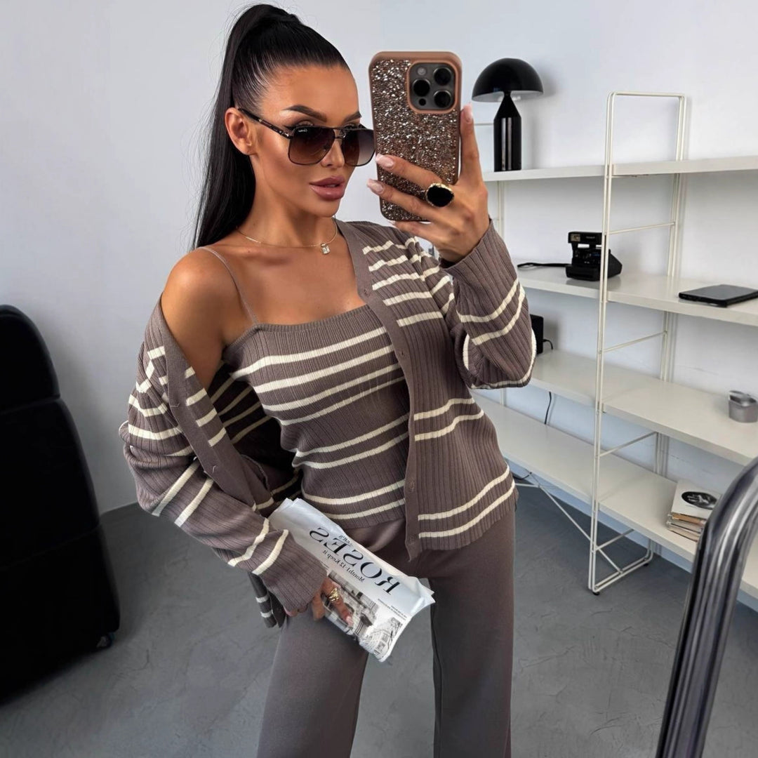 Kvinne elegante strikkede topper med bred snitt og brede striper Skjora