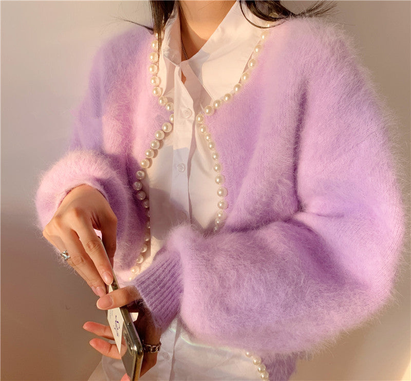 Kvinnens fluffy cardigan med perlekant og trendysnitt Skjora