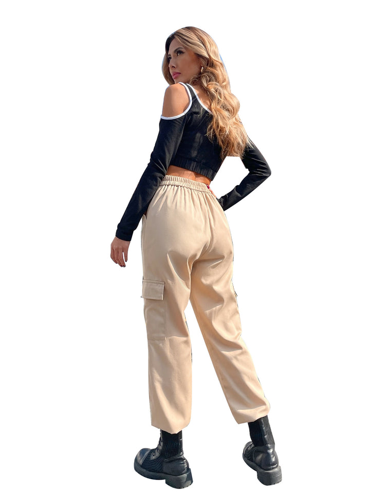 Dame avslappet cargo bukser med elastiske mansjetter og praktiske sidelommer Skjora