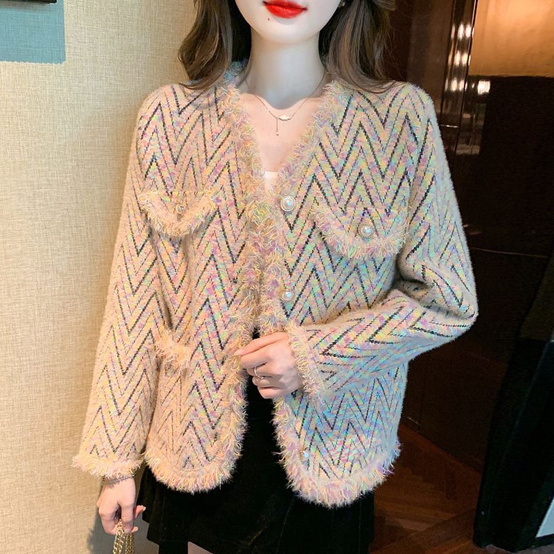 Kvinnelig motet cardigan med chic zigzag mønster og elegante knappdetaljer Skjora