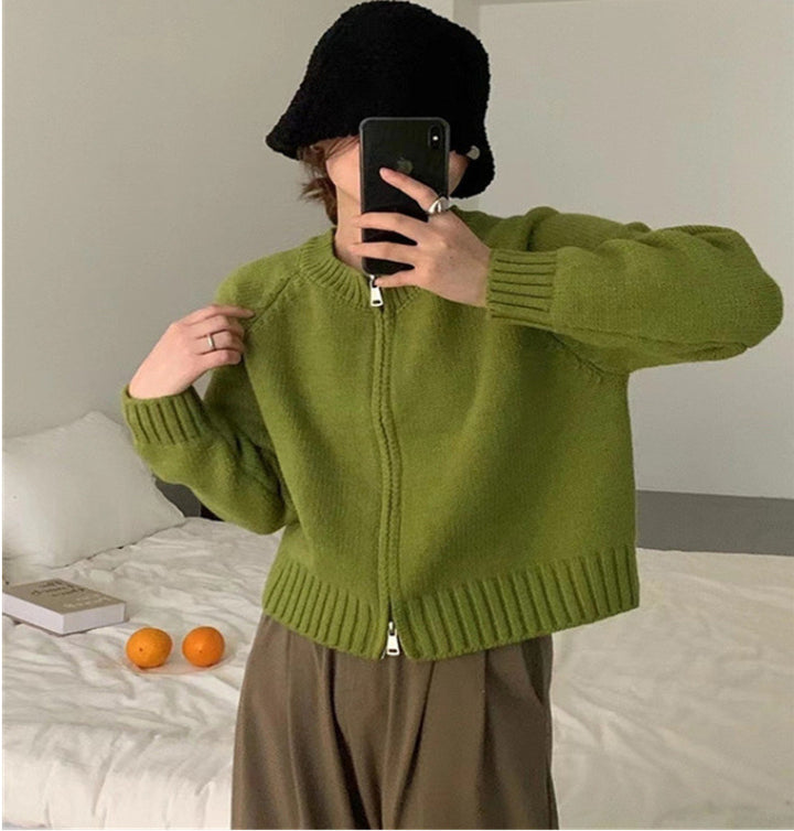 Kvinnes Cozy Cardigan med glidelås og bred ribbestrikket kant Skjora
