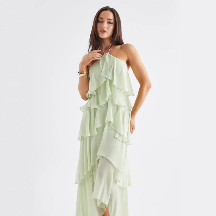 Kvinnes Airy Chiffon Maxi Kjole med Volangdetaljer og Elegant Halterneck Skjora