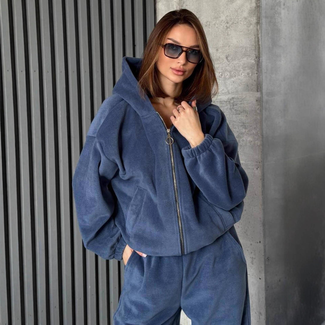 Kvinnens fleece joggedrakt med oversized genser og elastiske mansjetter Skjora