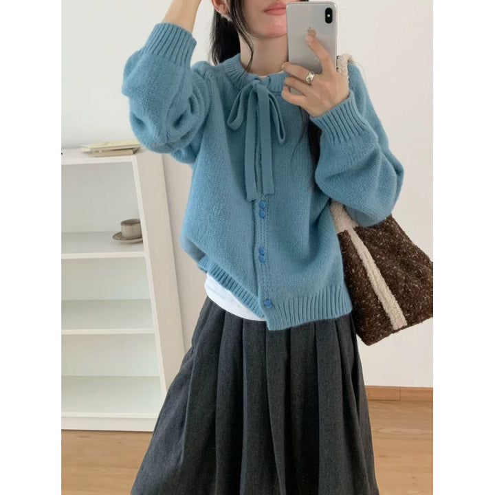 Kvinne Korts Strikket Cardigan med Bånd og Lett Materiale Skjora