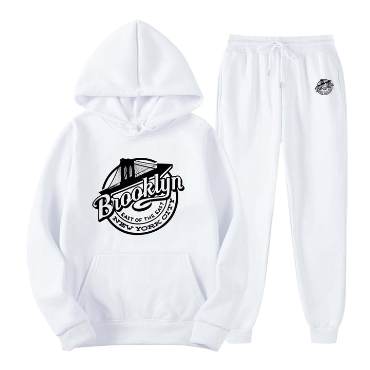 Kvinnes avslappende sweat suit med stilfull Brooklyn trykk Skjora