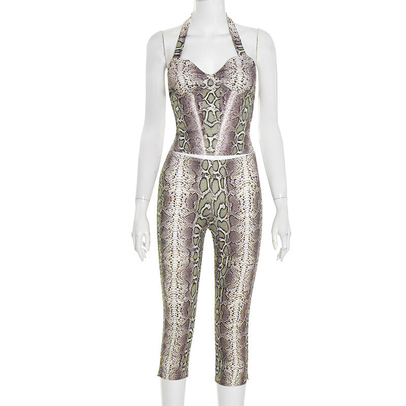 Dame trendy slangeprint jumpsuit med dyp utringning Skjora