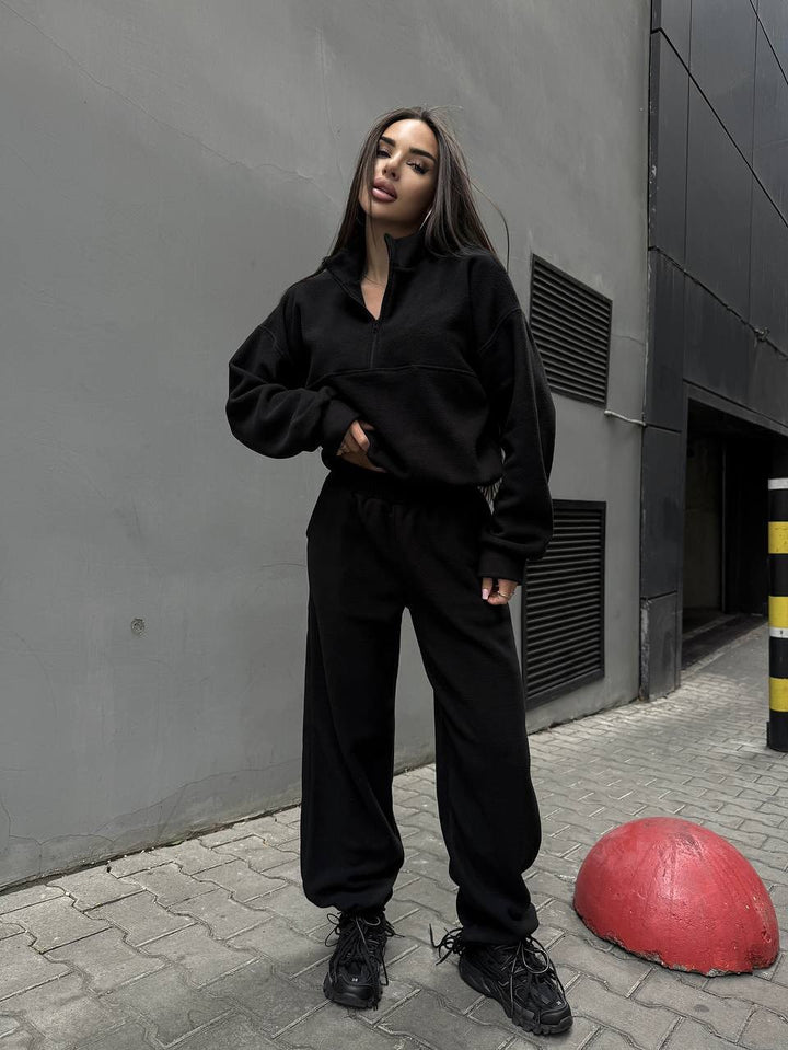 Women's Sporty Fleece Tracksuit with Stand-up Collar and Zipper Skjora
