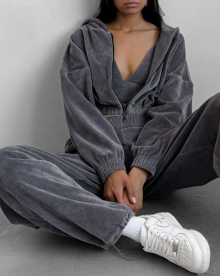 Dame sporty velour treningsdrakt med hette og glidelås Skjora