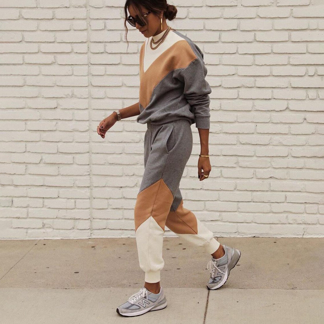 Dame sporty loungewear-set med geometrisk farge-design Skjora