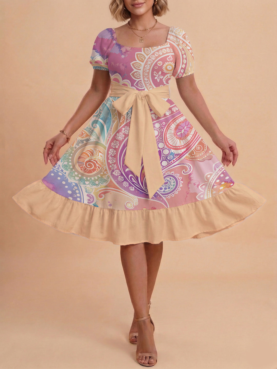 Damen modernes Blumenkleid mit elegantem Taillengürtel und asymmetrischem Saum Skjora