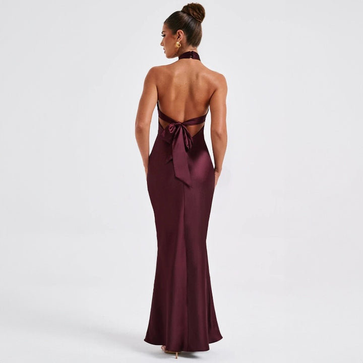 Damer Elegant Maxikjole med raffinerte innpakningsdetaljer og off-shoulder design Skjora