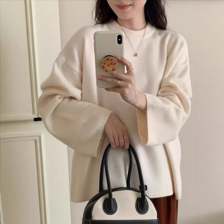 Dame oversized strikkegenser med vid snitt og fint materiale Skjora