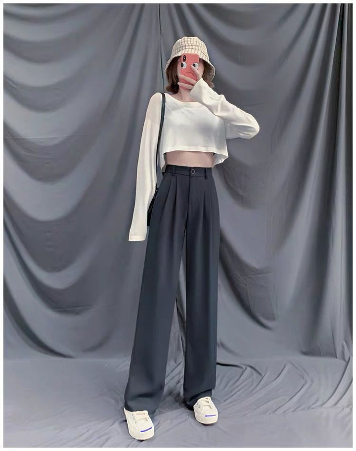 Kvinne Cropped Langermet Skjorte med Bred Kutt Ermer og Elegant Silhuett