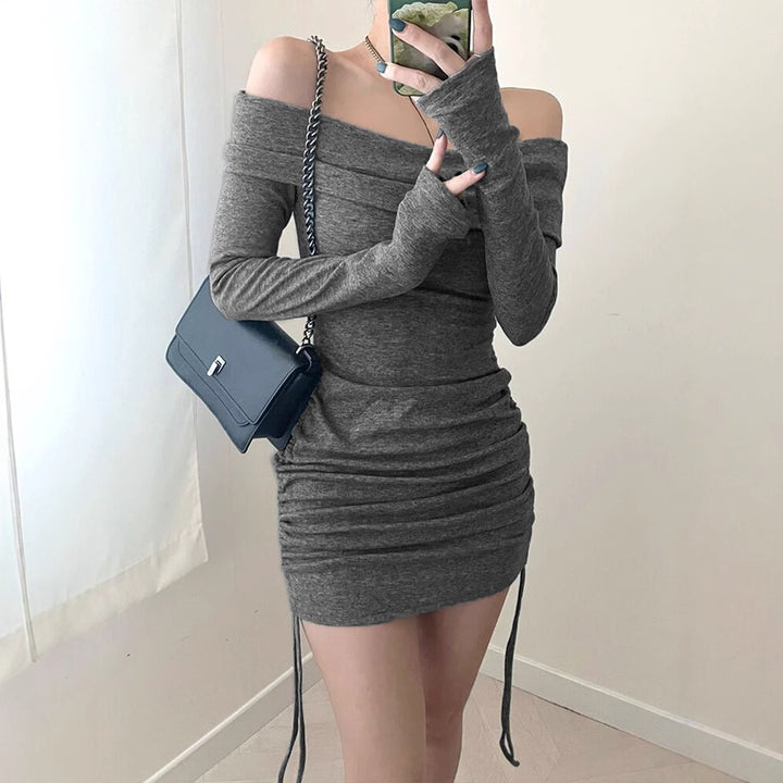 Damer Offshoulder-Langarmshirt med rynk og snøre detaljer Skjora