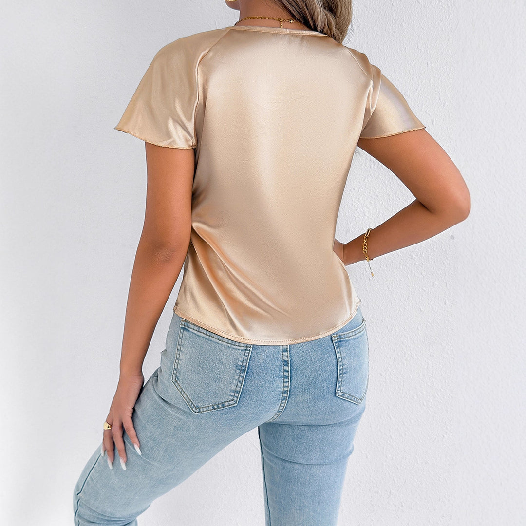 Dame satengbluse med elegante bølger Skjora