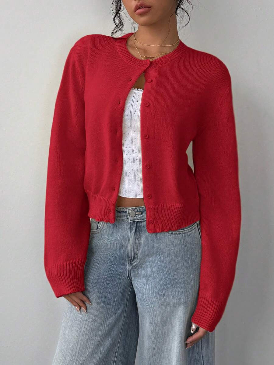 Kvinnens cardigan laget av myk bomull med knappe detaljer Skjora