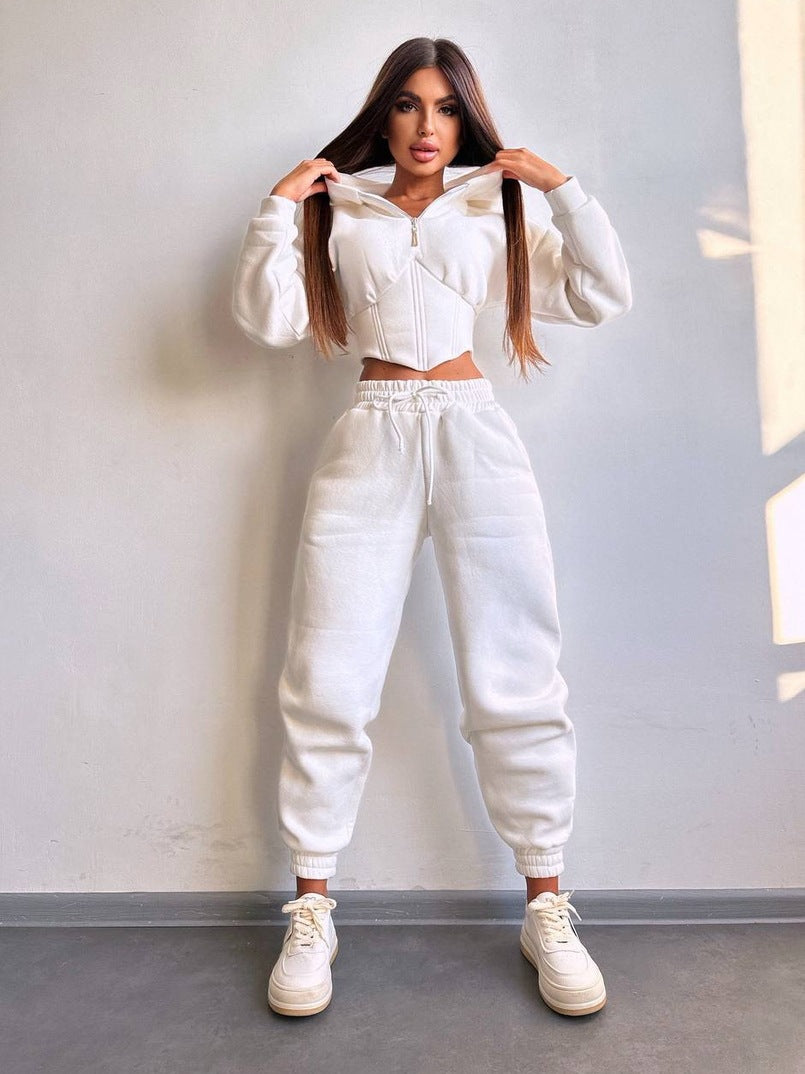 Kvinnegens cropped sweatshirt dress med høy krage og justerbar midje Skjora