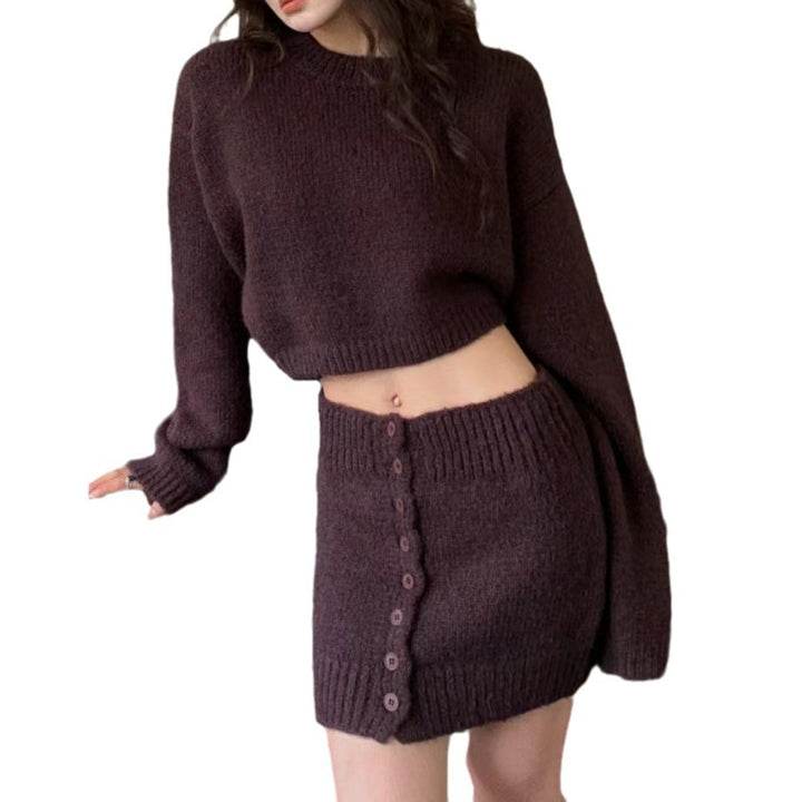 Kvinnenes cropped strikkedress med høyt liv Skjora