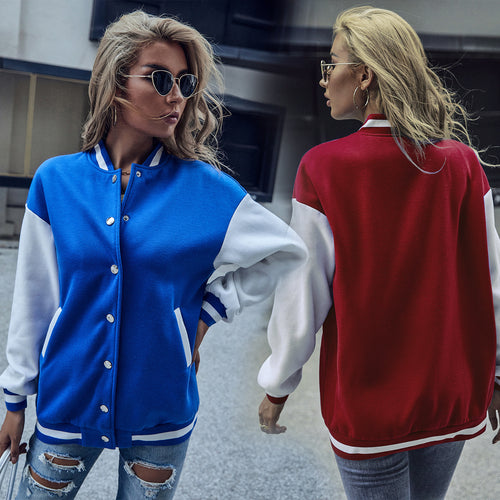 Dame baseballjakke med kontrasterende ermer og trykknappåpning Skjora